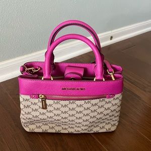 Michael Kors purse